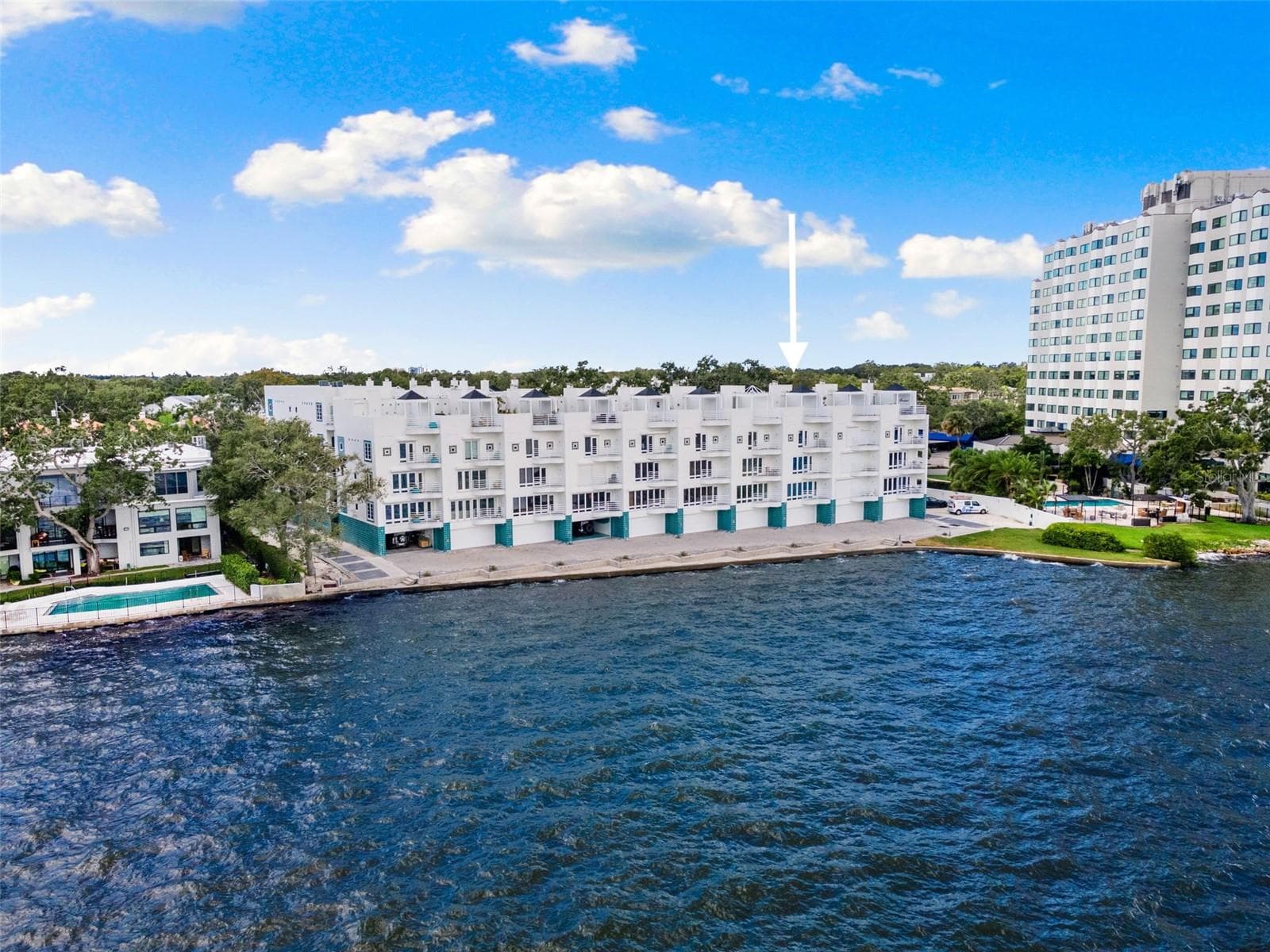 4950 Bayshore Blvd #23 photo 2