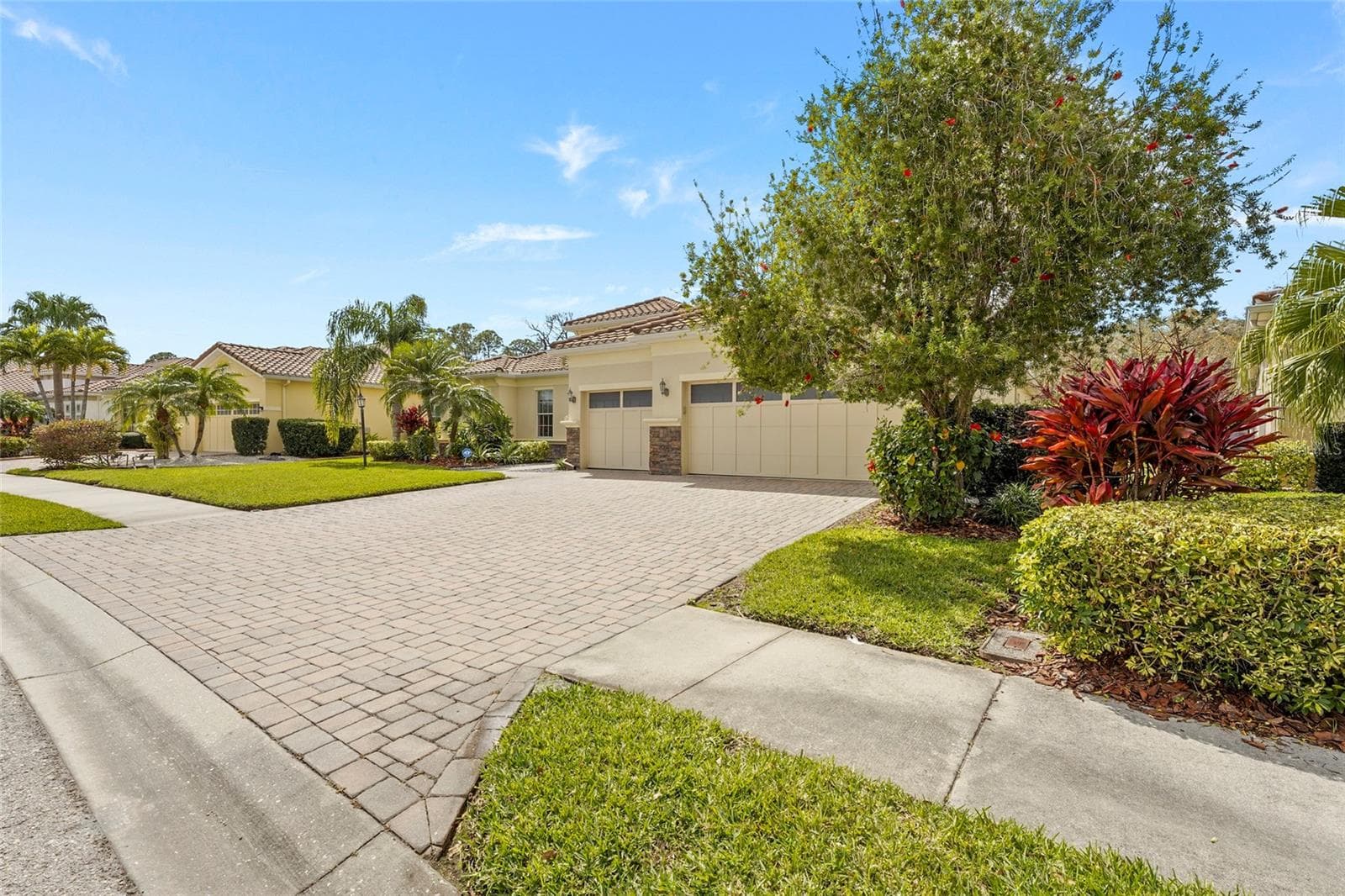 5750 Rock Dove Dr photo 2
