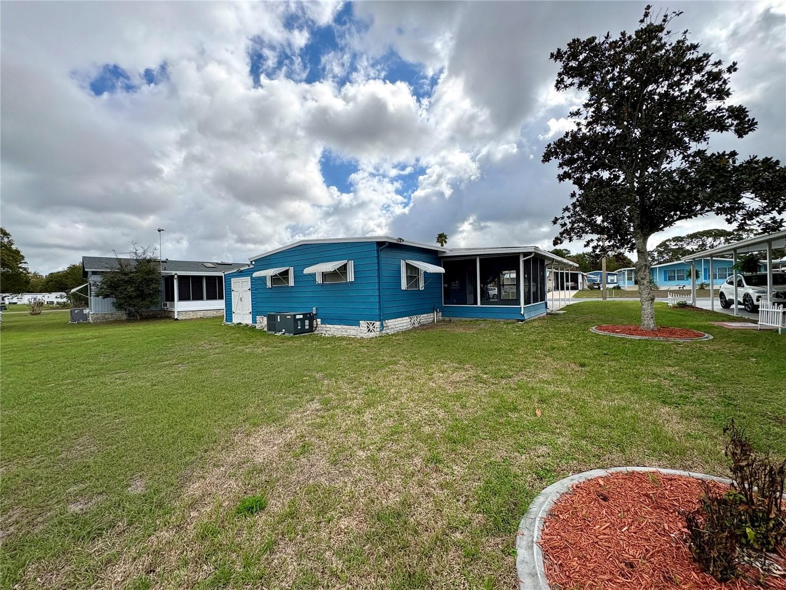 7481 First Circle Dr photo 5