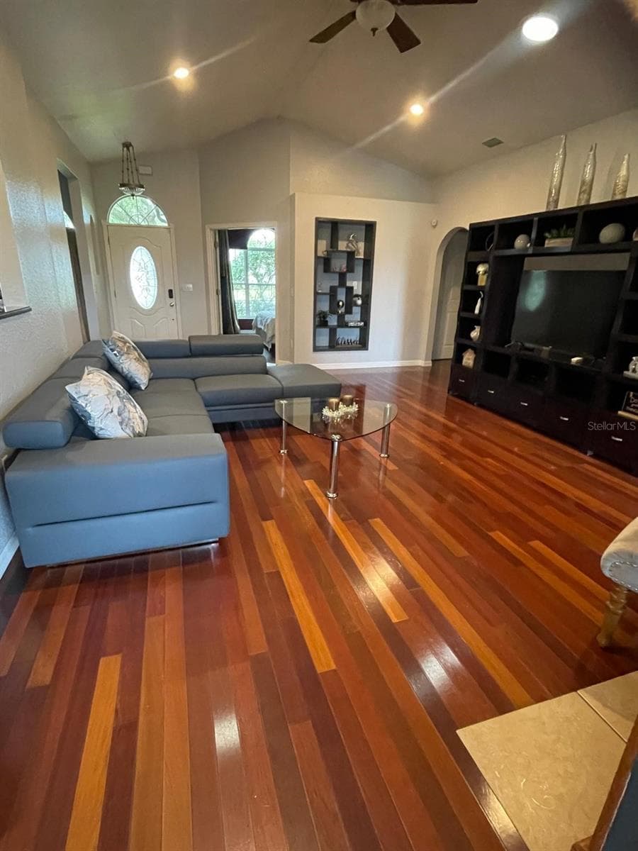 4005 Chelsea Ln photo 2