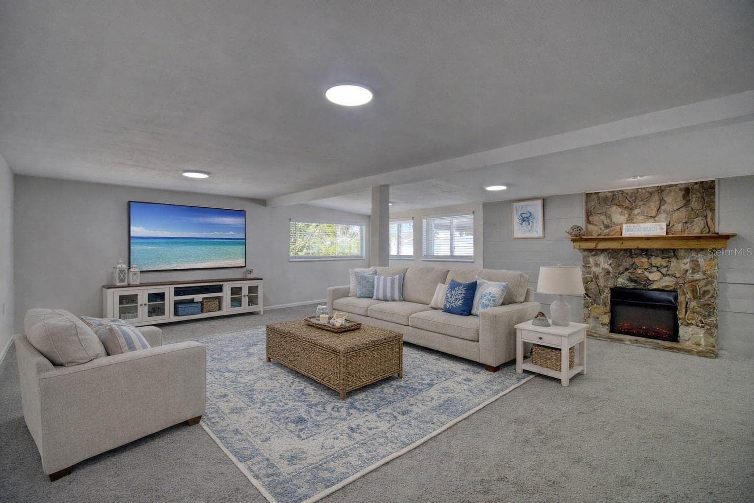 6820 Sea Ranch Dr photo 3