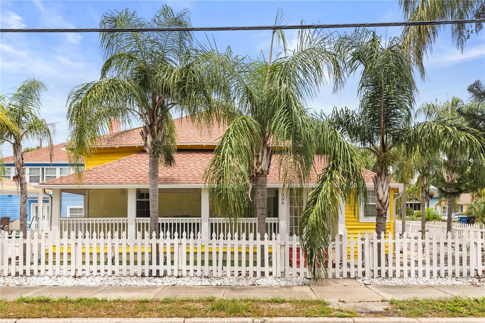 306 Marshall St photo 2