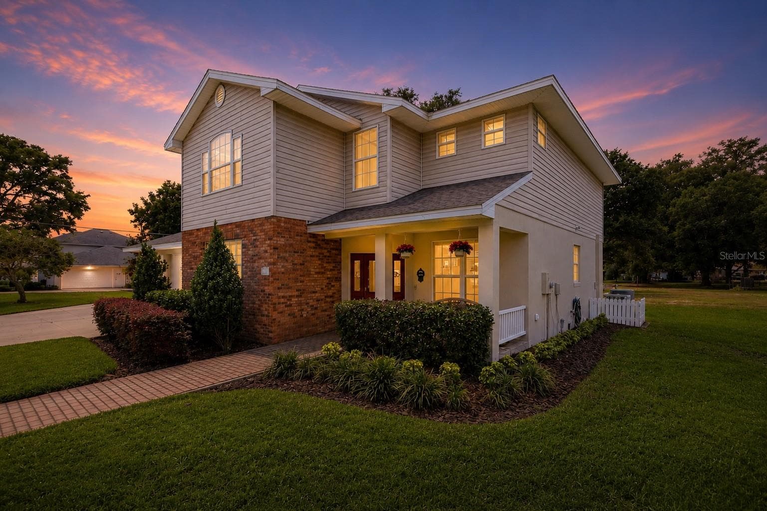 1503 Auburn Oaks Blvd photo 2
