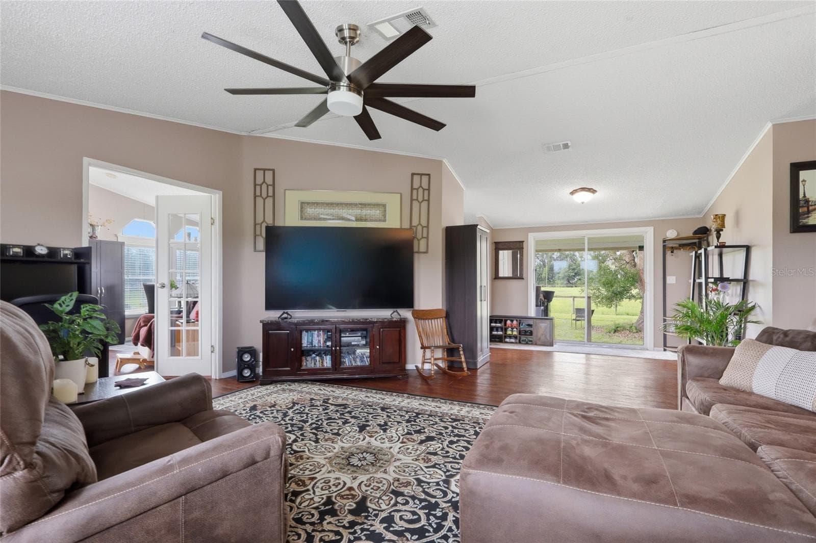 28651 Tupper Rd photo 3