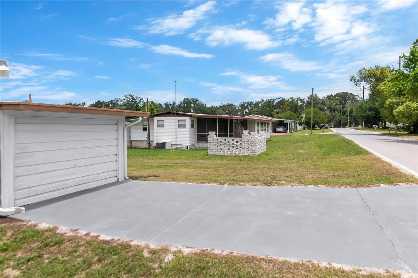 39219 Ola Ave photo 3