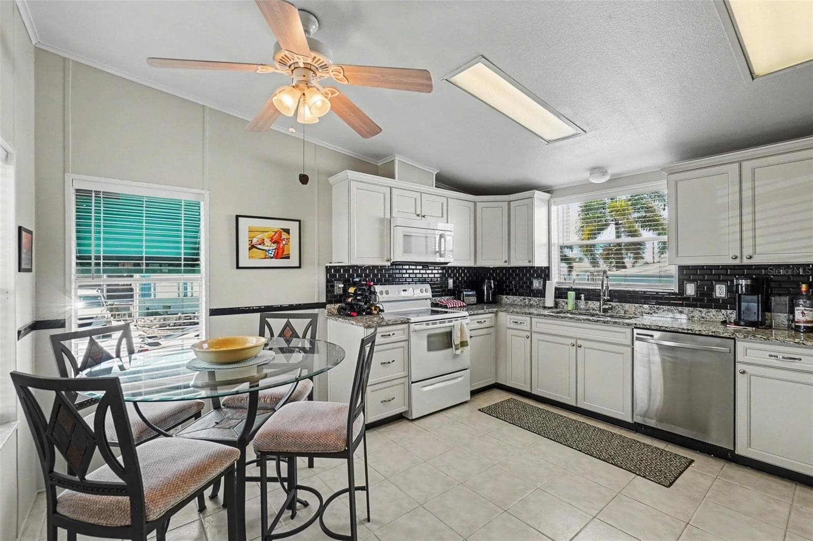 226 Bimini Dr photo 2