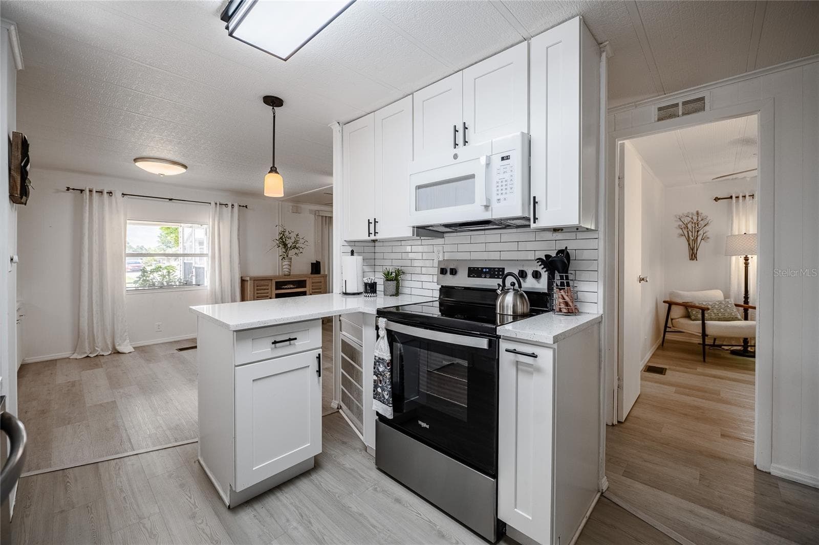 36749 Jodi Ave photo 3