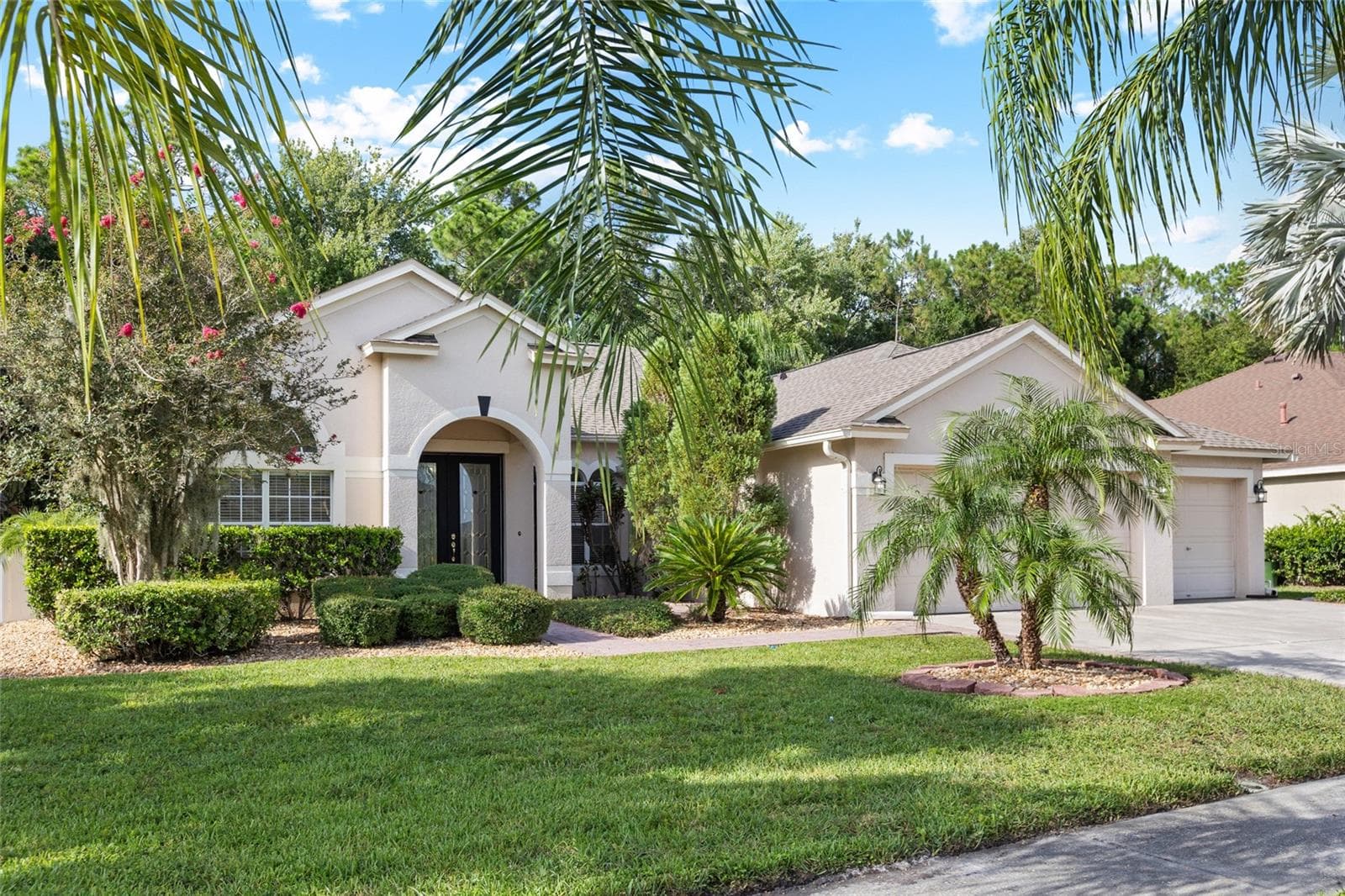 16132 Ivy Lake Dr photo 2