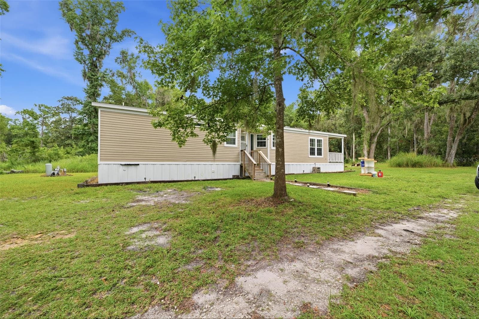 16184 Paxford Ln photo 3