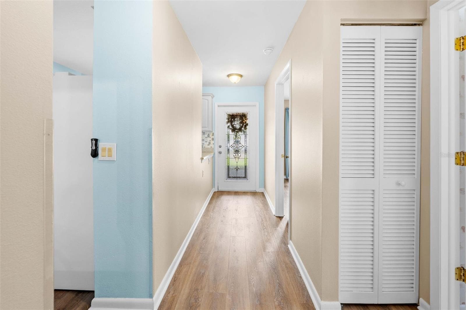 11613 Pear Tree Dr photo 5