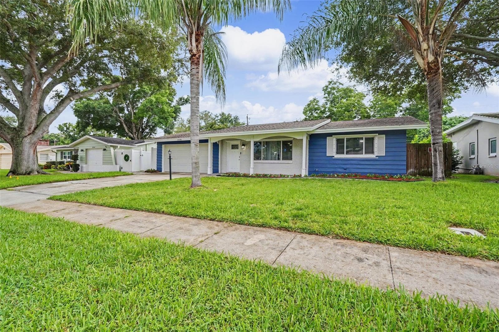 1340 Williams Dr photo 3