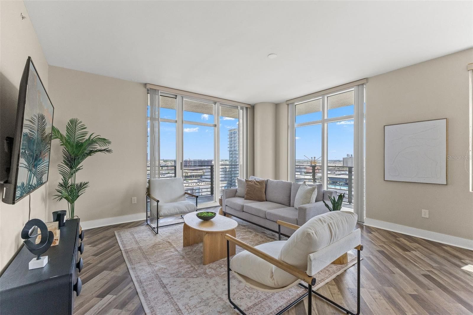 1120 E Kennedy Blvd #1229 photo 2