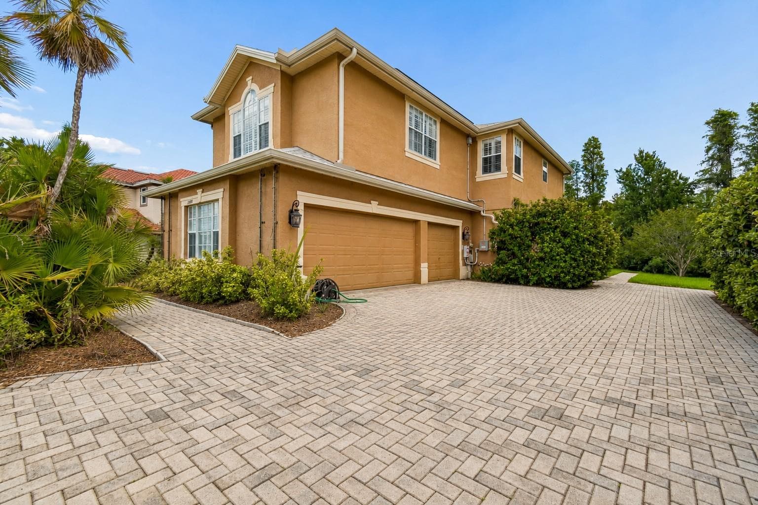 10746 Cory Lake Dr photo 4