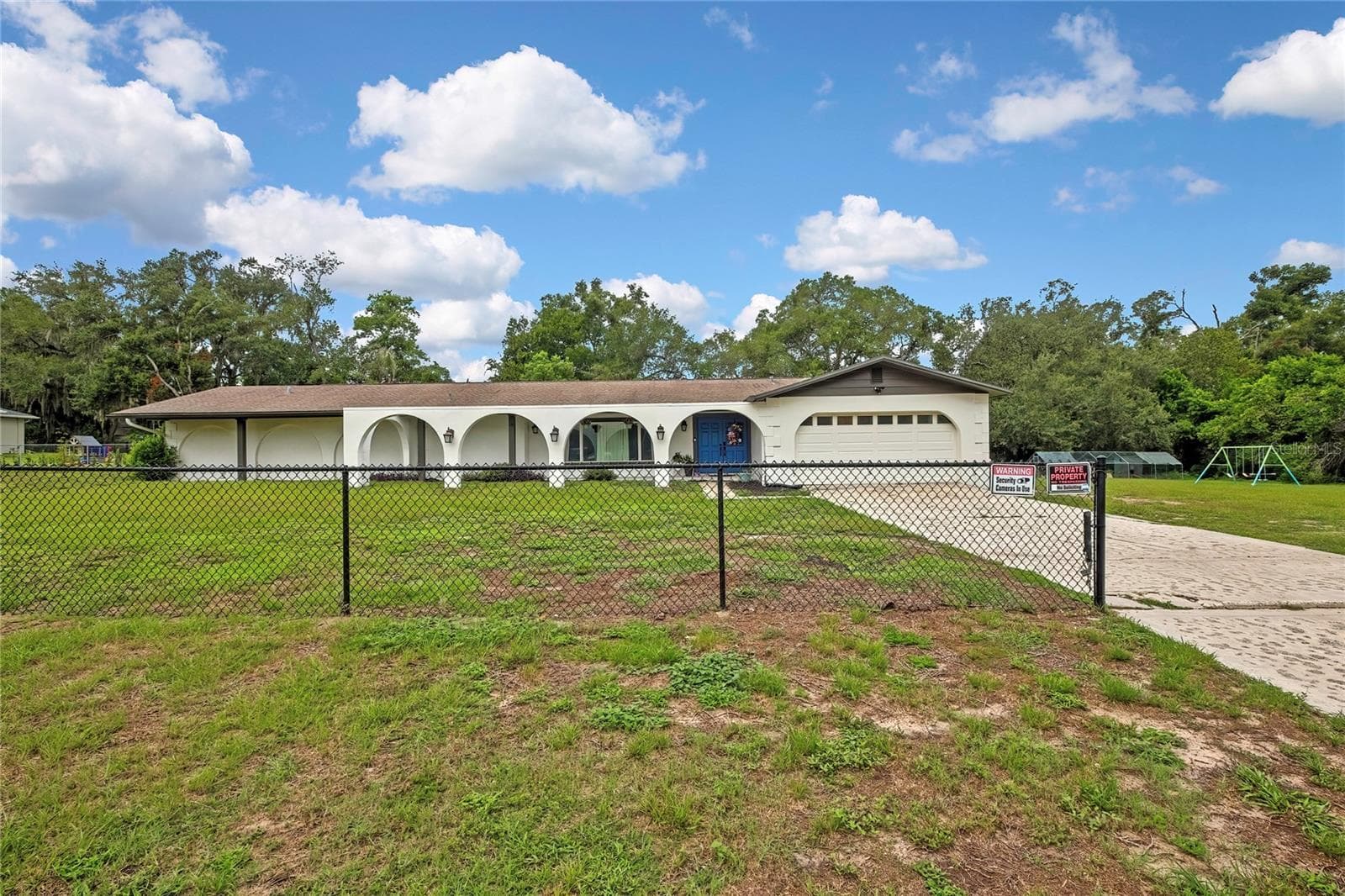 12305 Leanne Dr photo 2