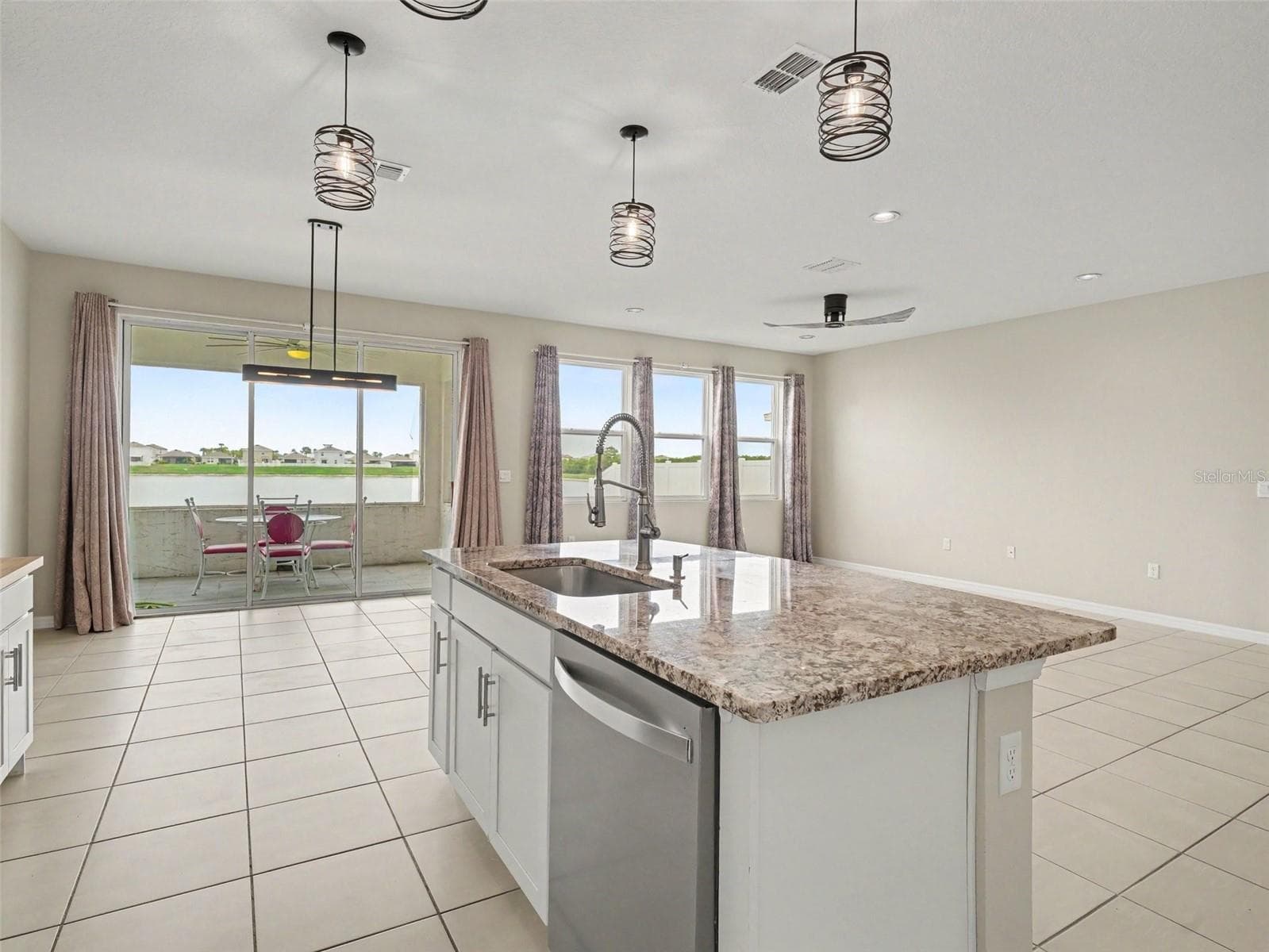 1167 Ocean Spray Dr photo 4