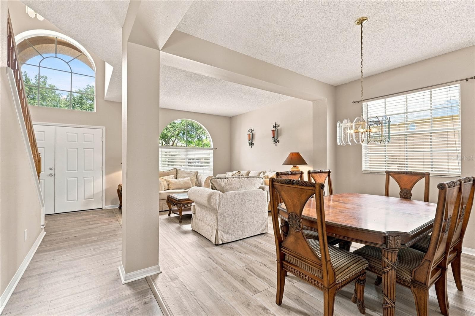 10526 Beneva Dr photo 4