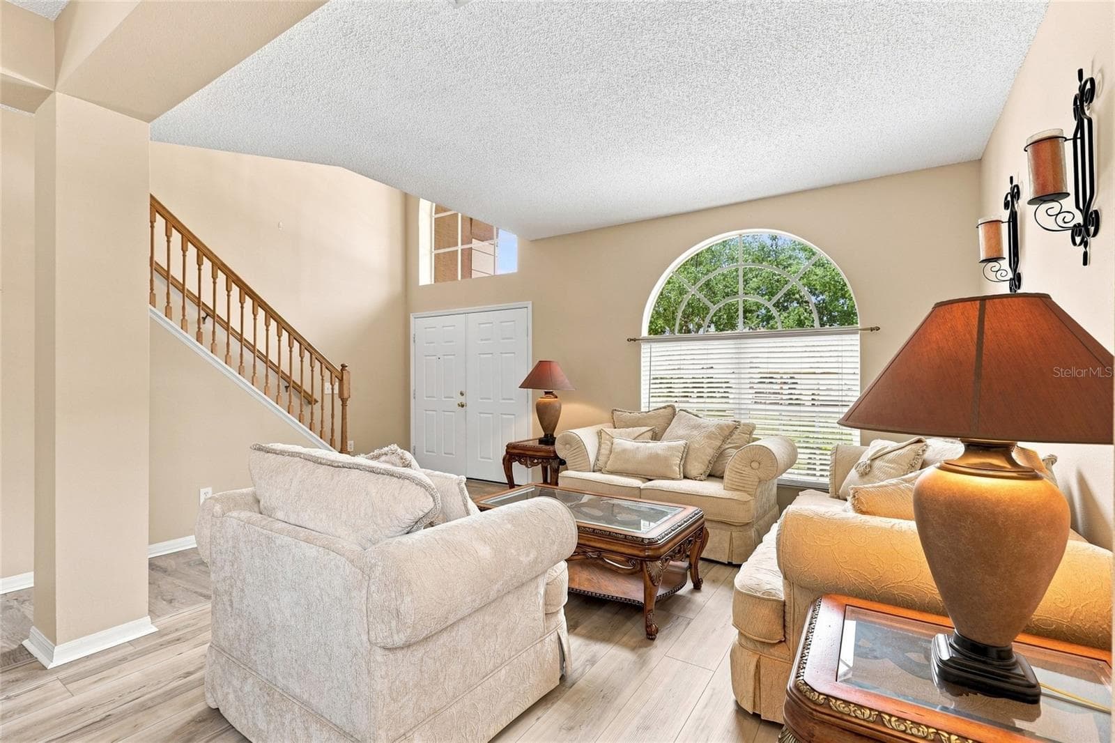 10526 Beneva Dr photo 5