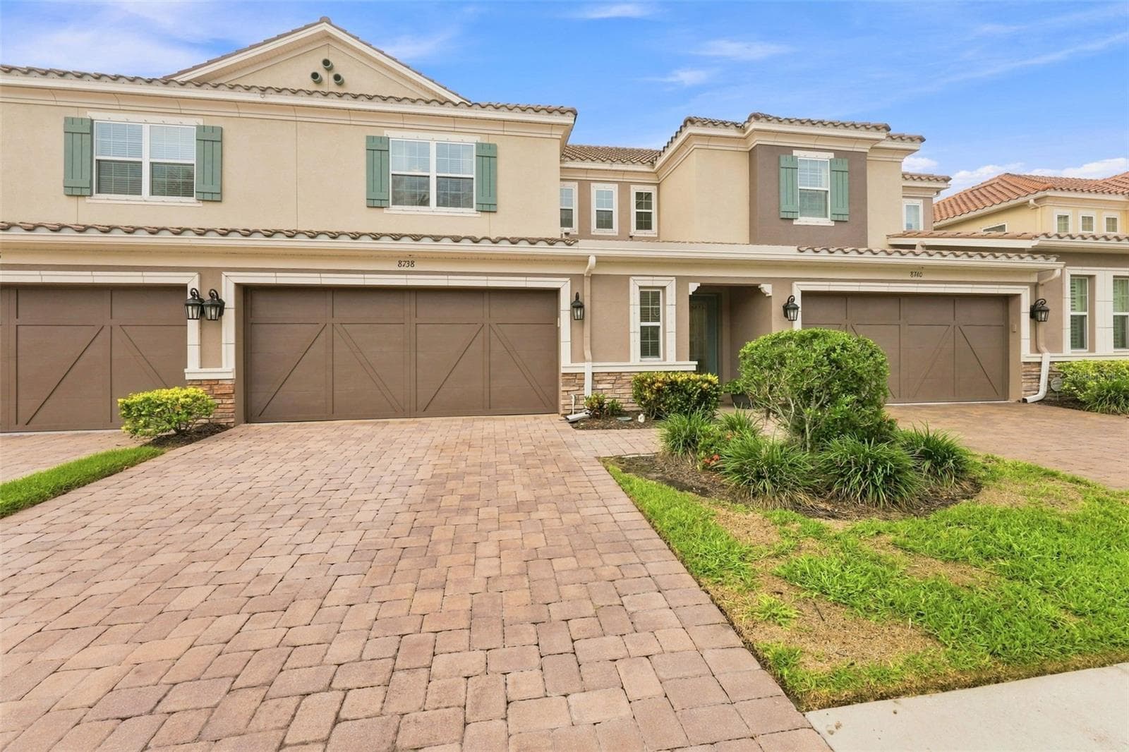 8738 Terracina Lake Dr photo 2