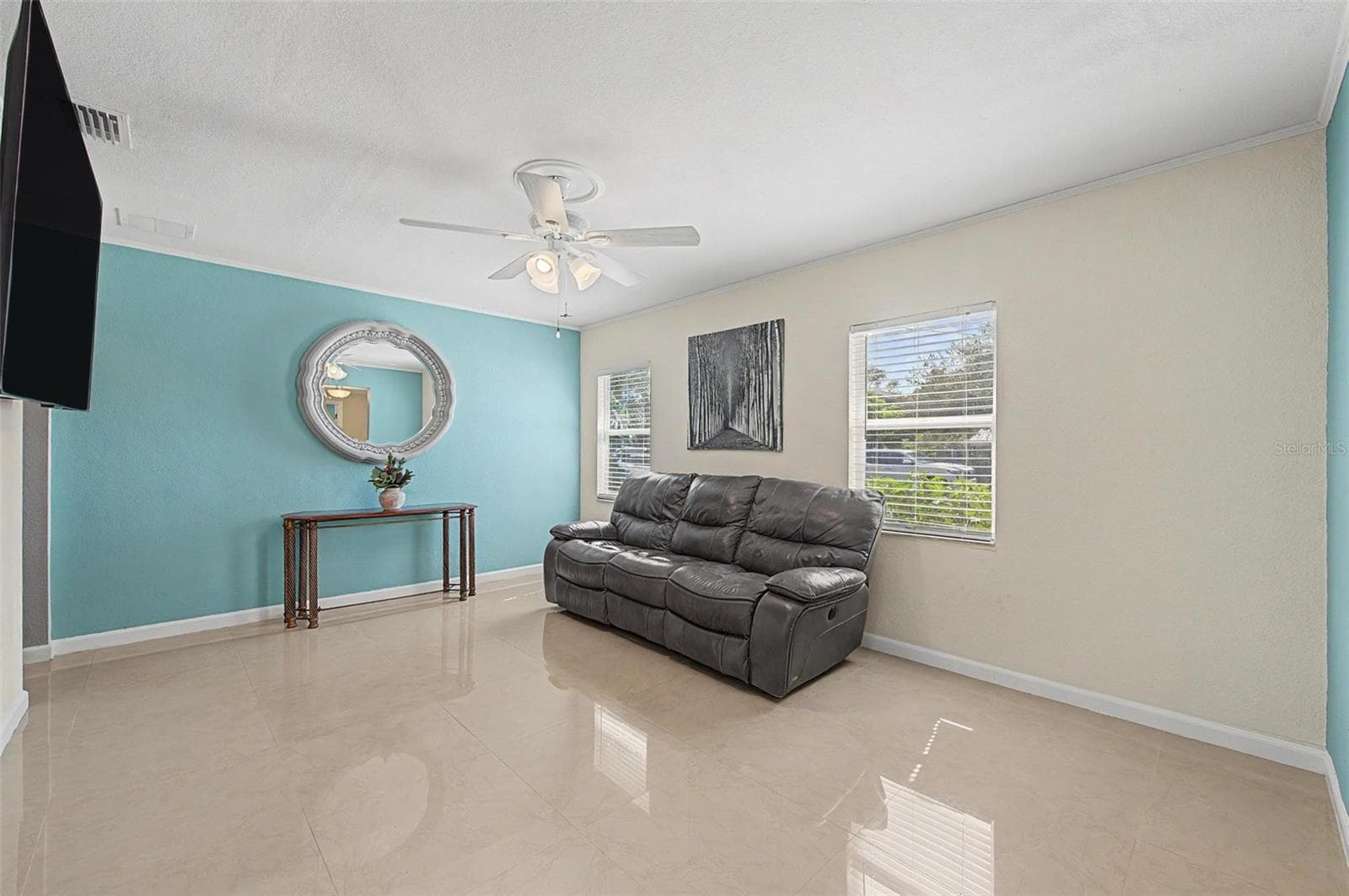 6704 S Gabrielle St photo 3