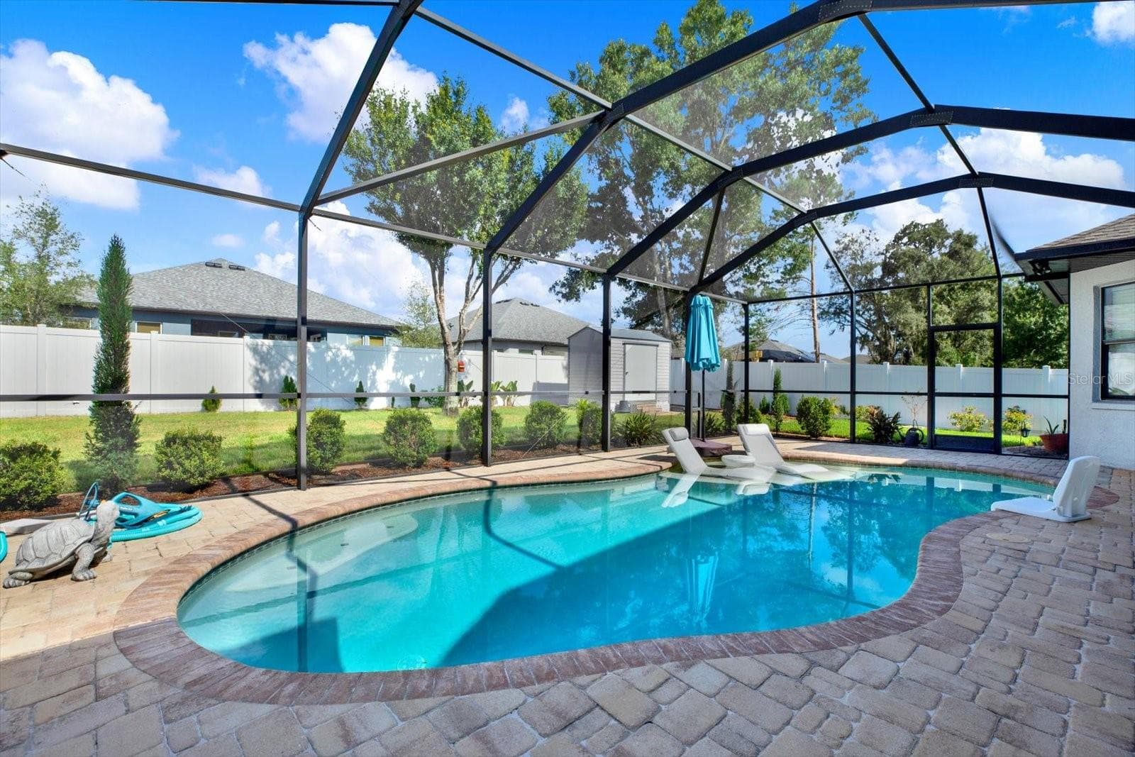652 Tierra Dr photo 2