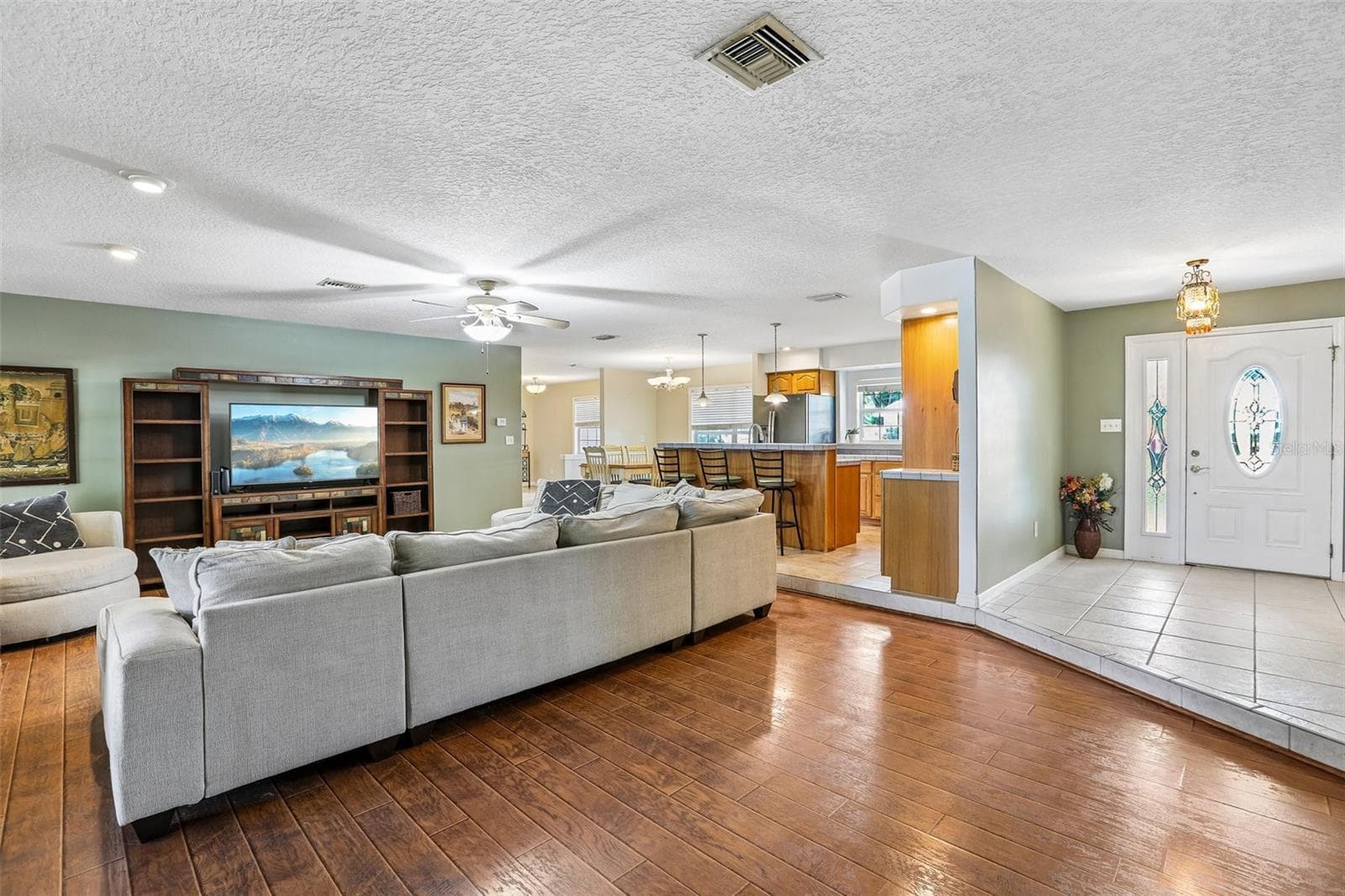 3131 N Canal Dr photo 5