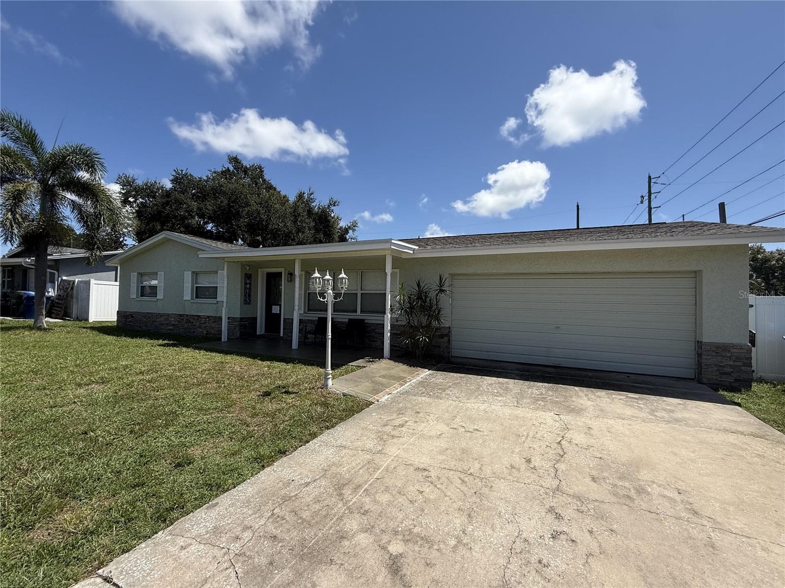 2398 Nolan Dr photo 2