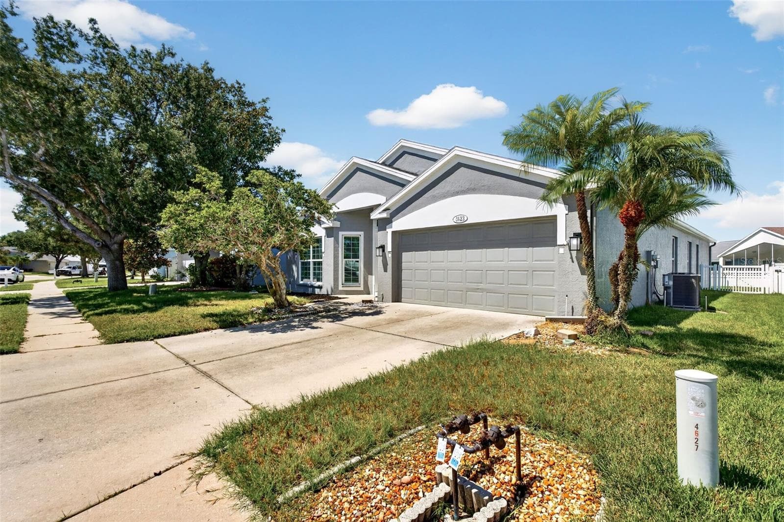 4623 Sanibel Way photo 3