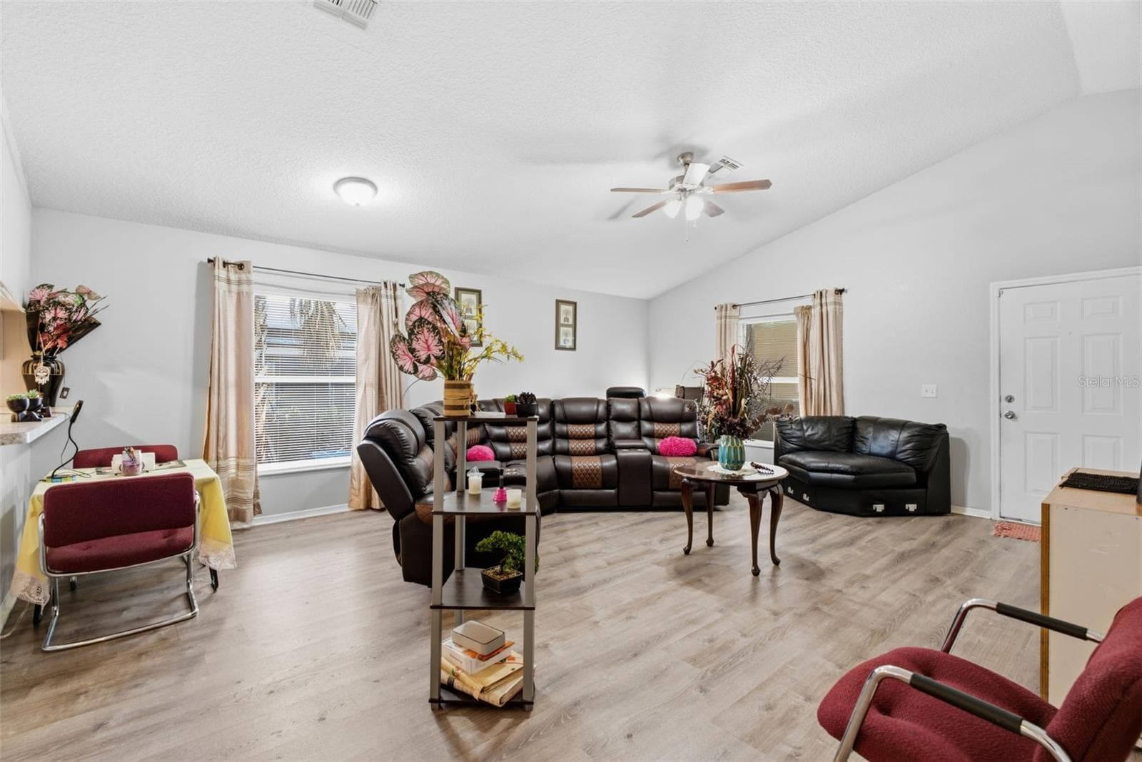 3203 Deleuil Ave photo 5