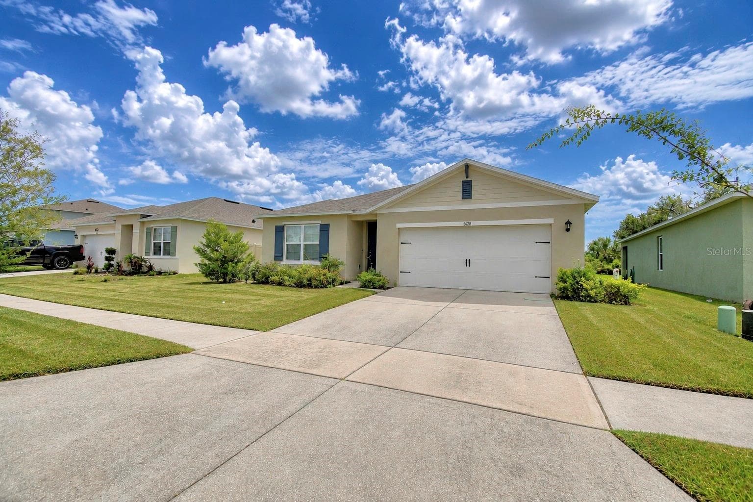 5628 Siltstone St photo 4