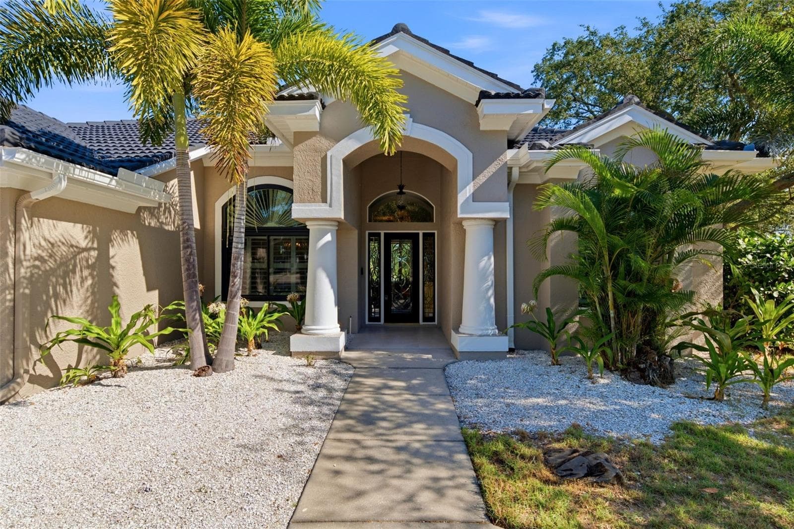 1102 Marina Dr photo 3