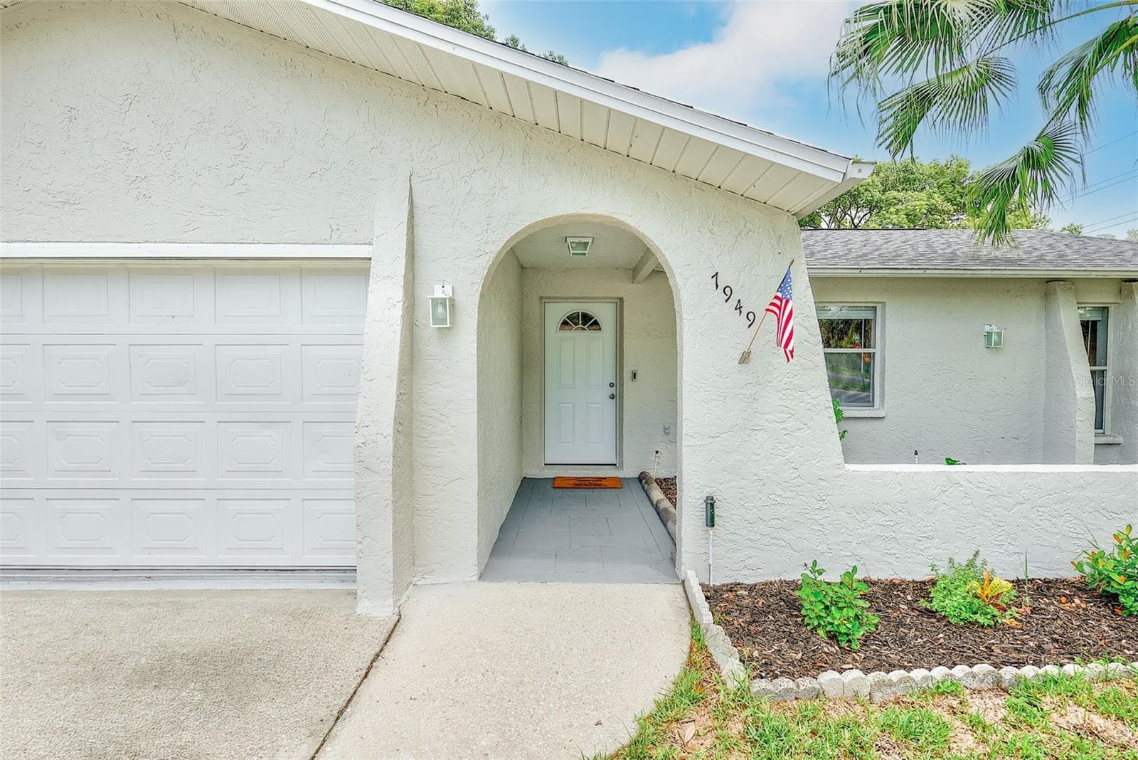 7949 Knight Dr photo 3