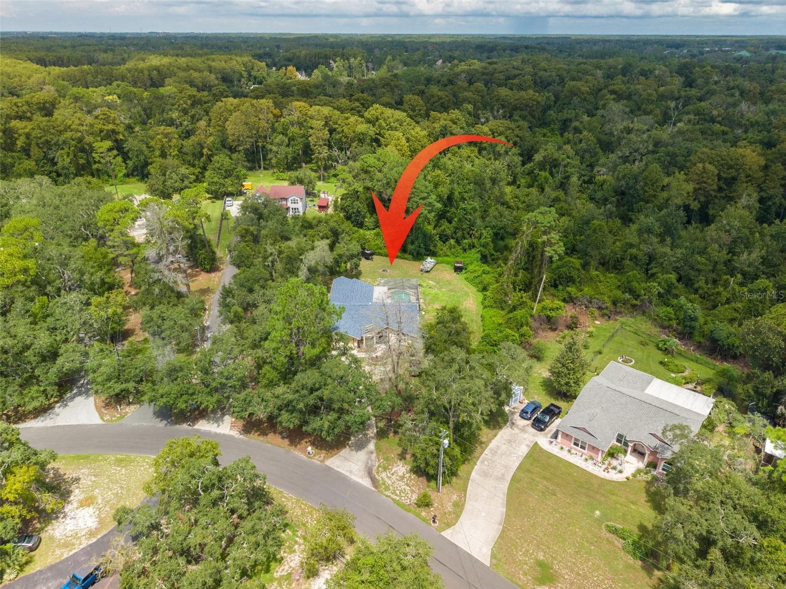7151 Red Oak Loop photo 2