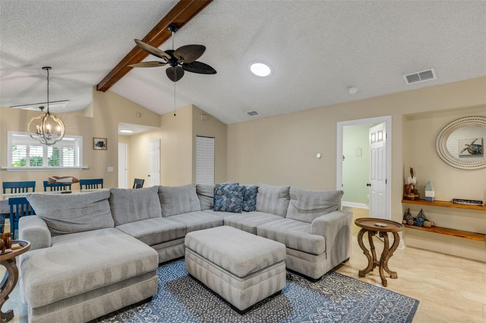 1889 Springwood Cir N photo 4