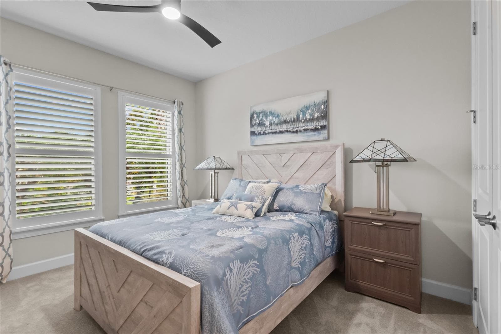 4532 Crestpoint Way photo 2