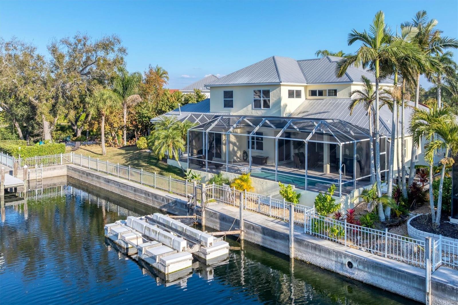 4627 Barracuda Dr photo 1