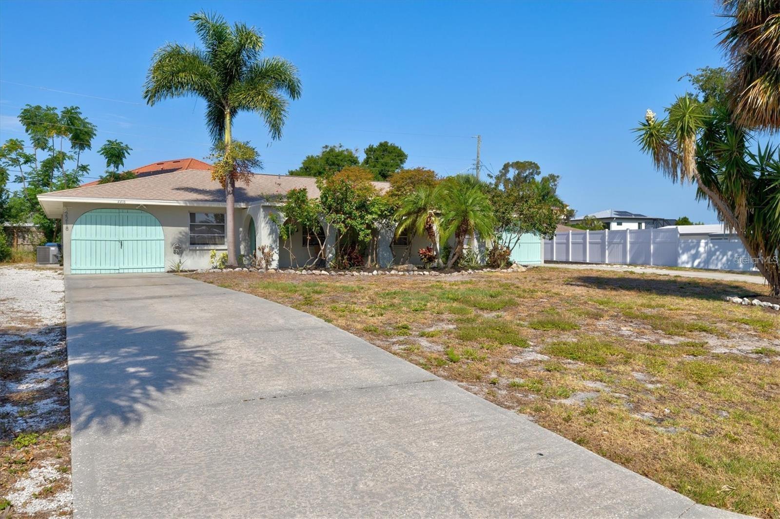 2214 Michele Dr