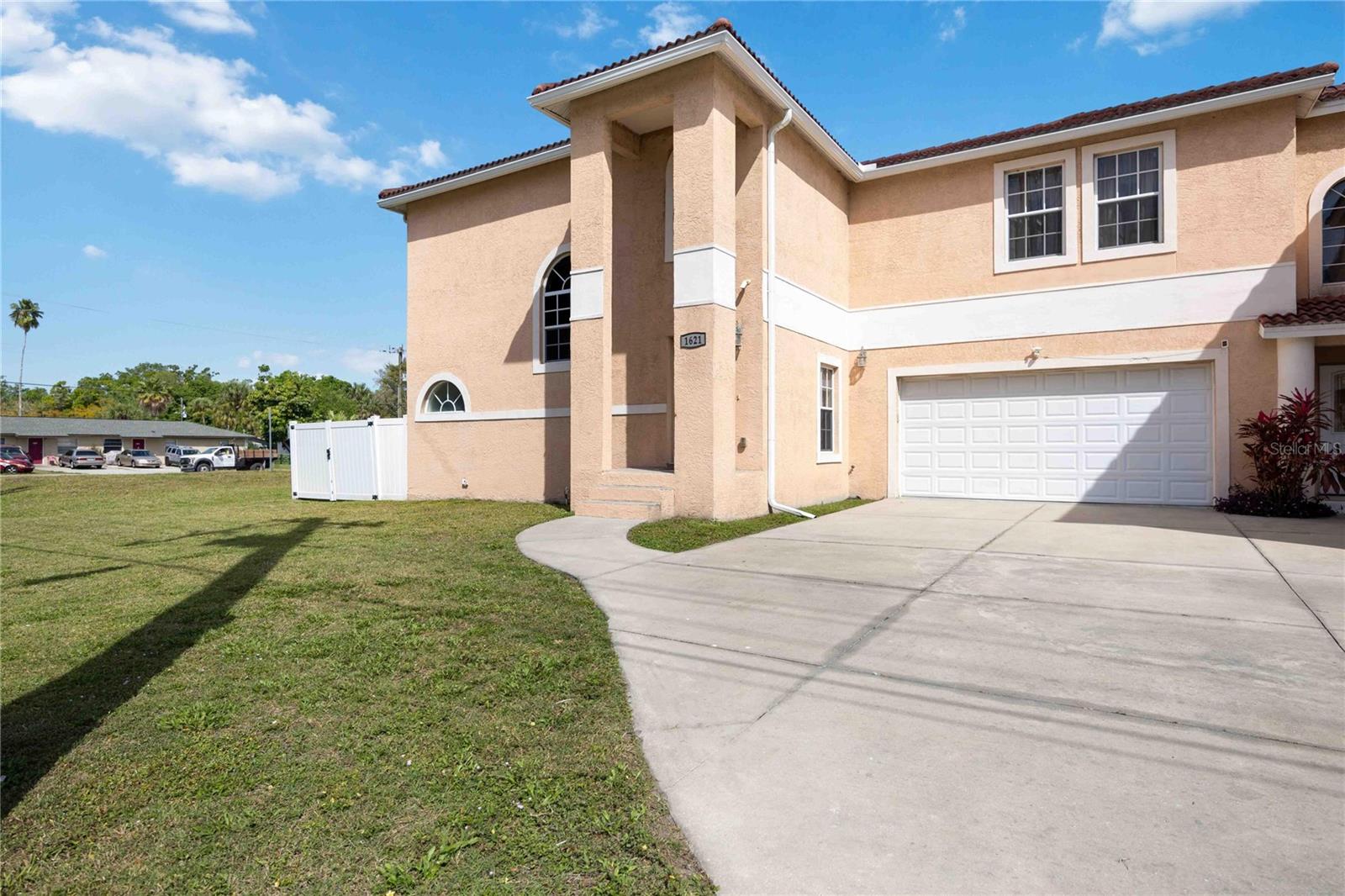 1621 Dr Martin Luther King Way photo 1
