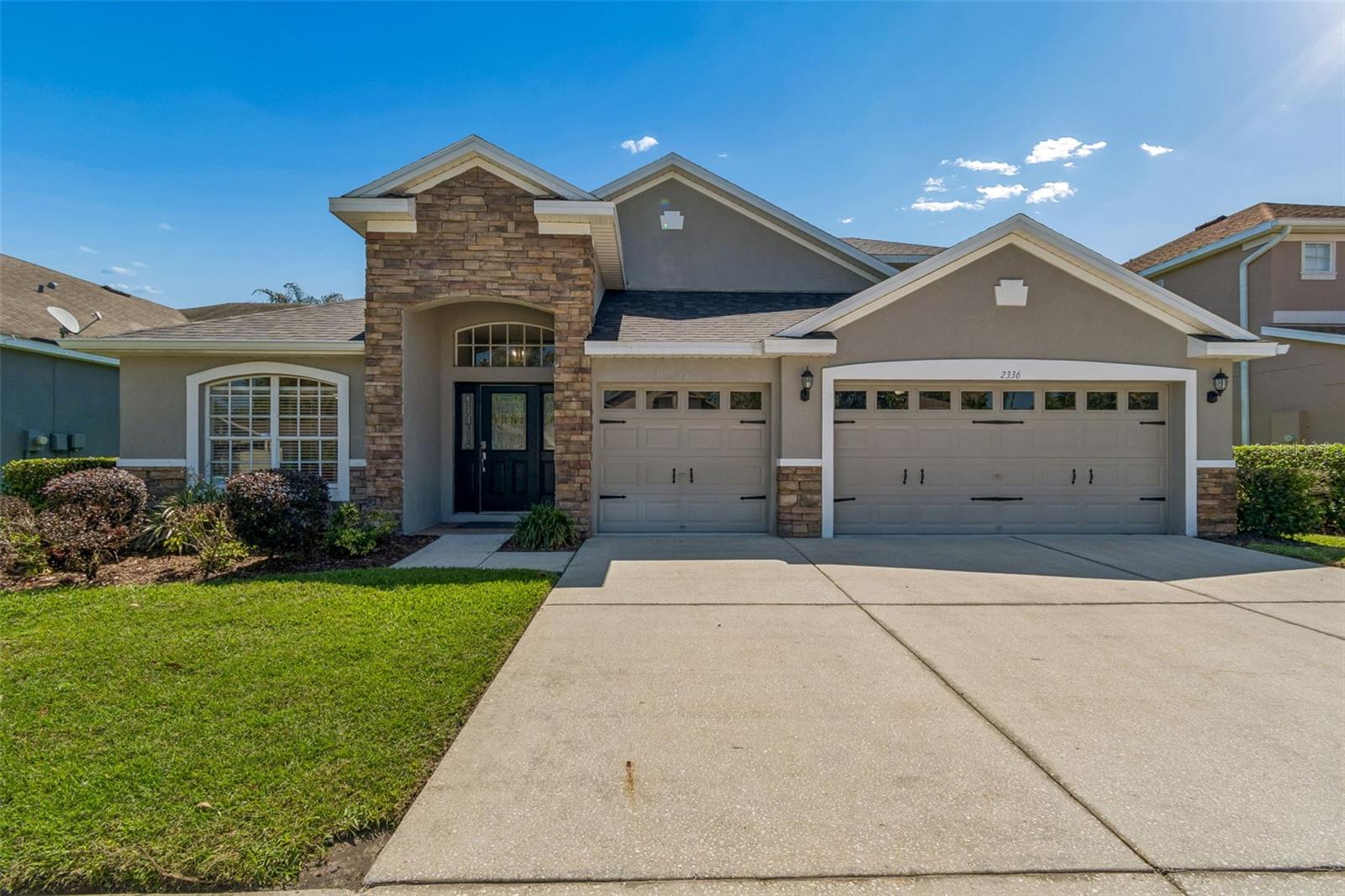 2336 Nesslewood Dr