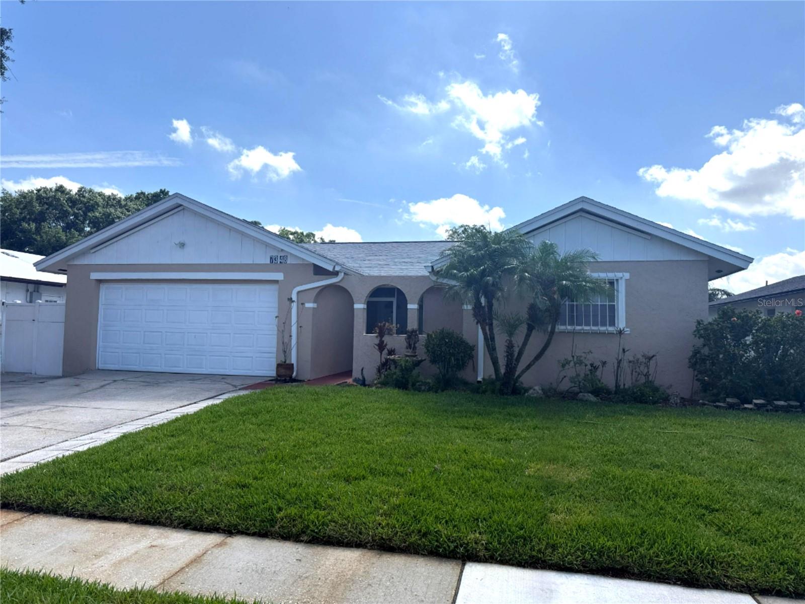 7348 Brookview Cir photo 1