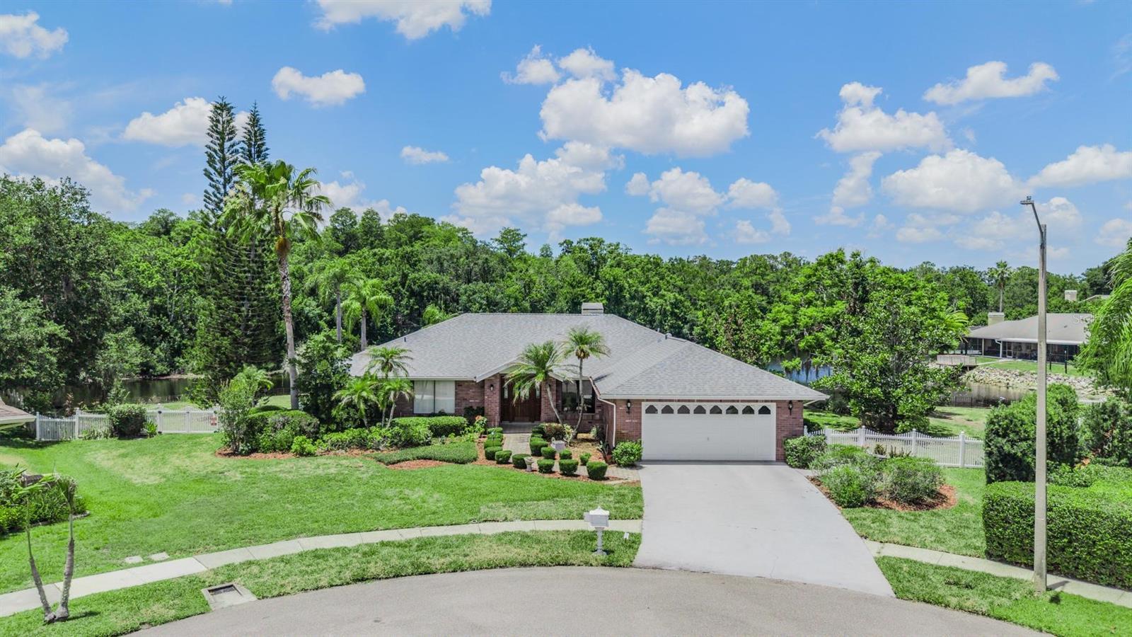 3817 Nicholas Cir