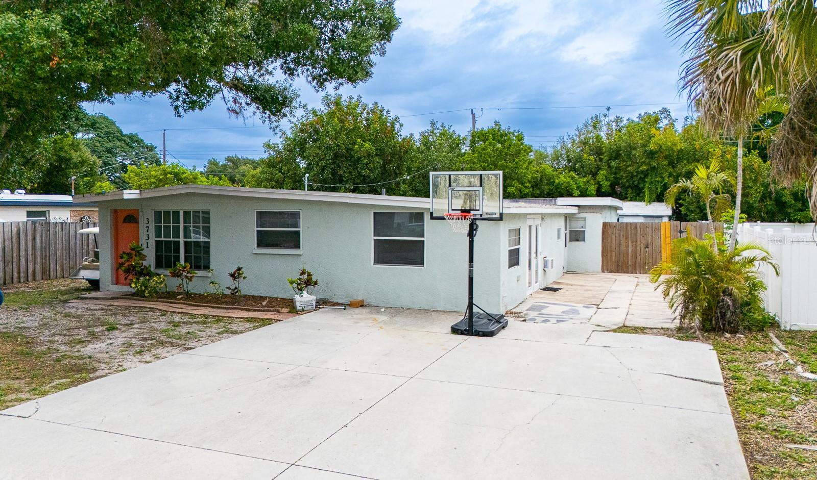 3731 Papai Dr photo 1