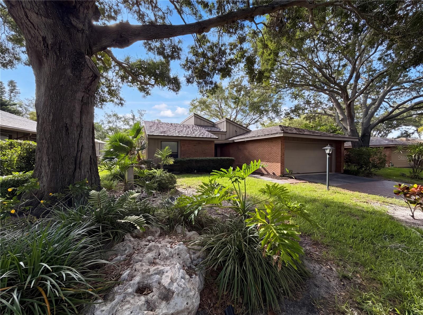 1407 Willow Oak Cir #1407