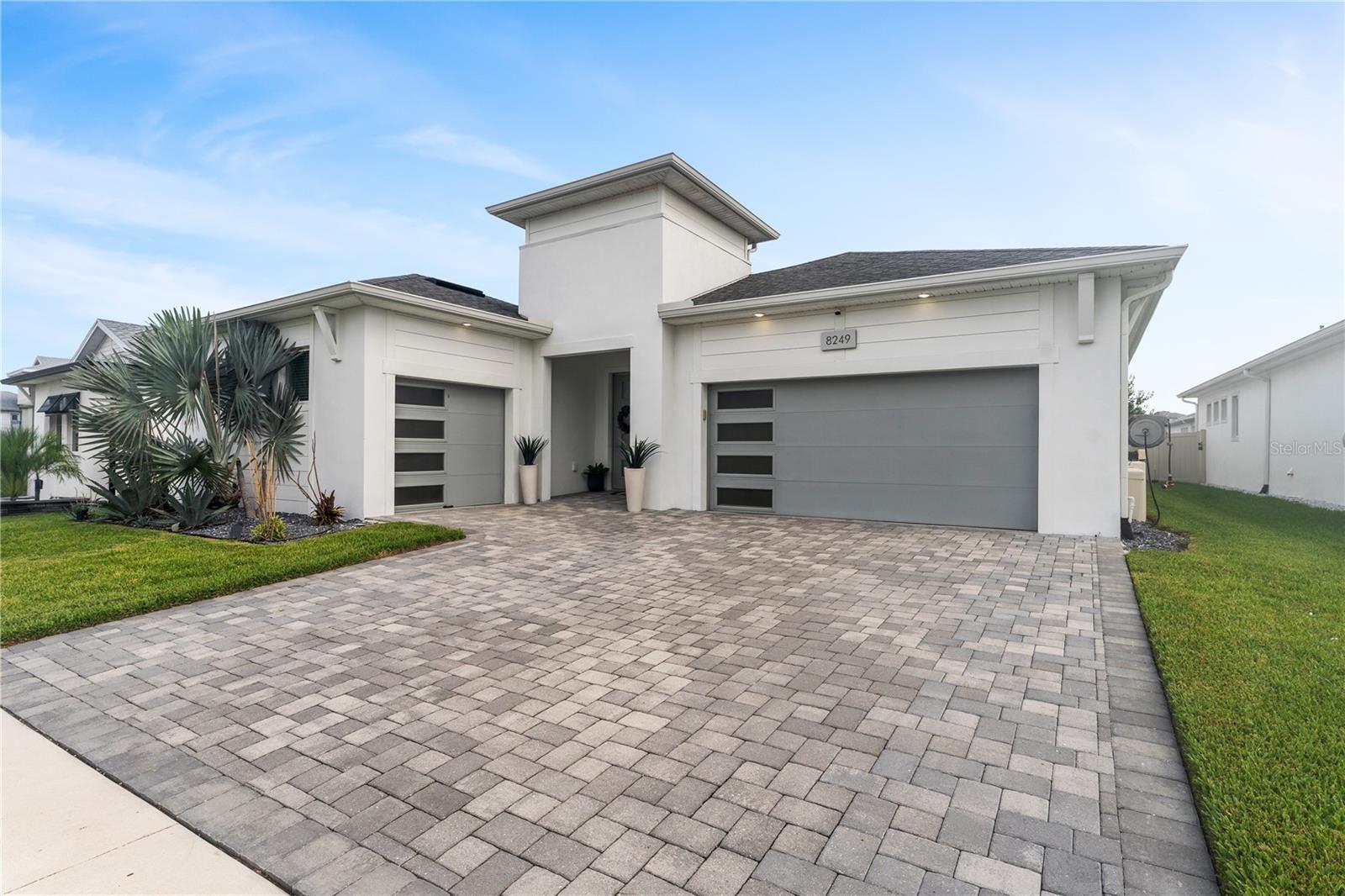 8249 Ivy Stark Blvd