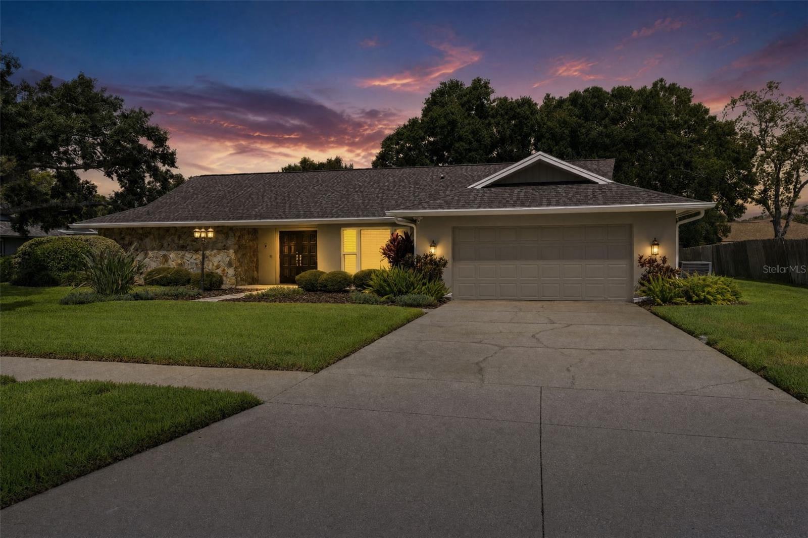 13916 Middle Park Dr