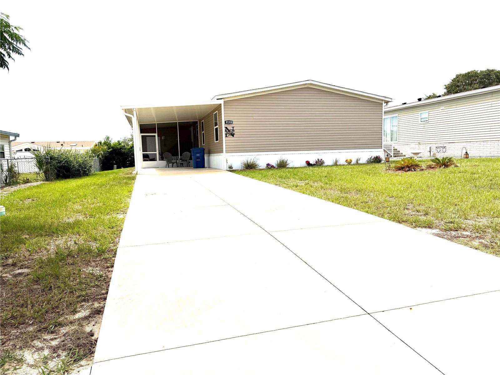 9209 Fontaine Dr
