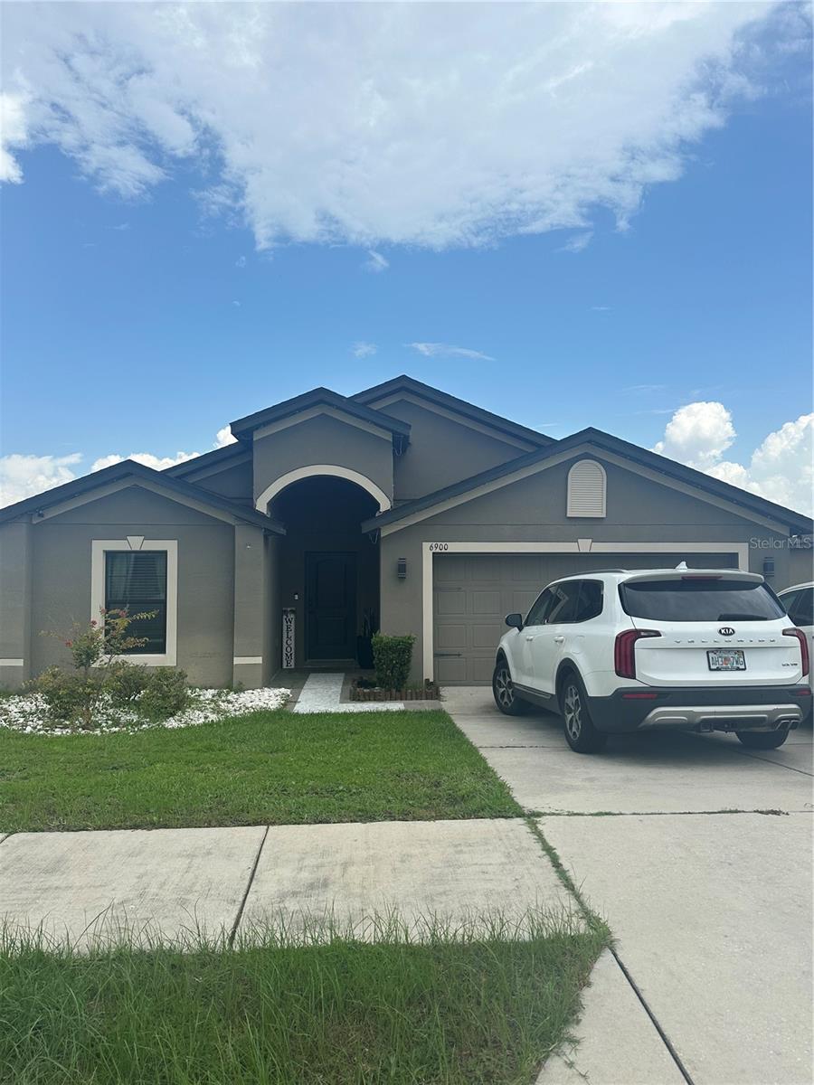 6900 Crested Orchid Dr