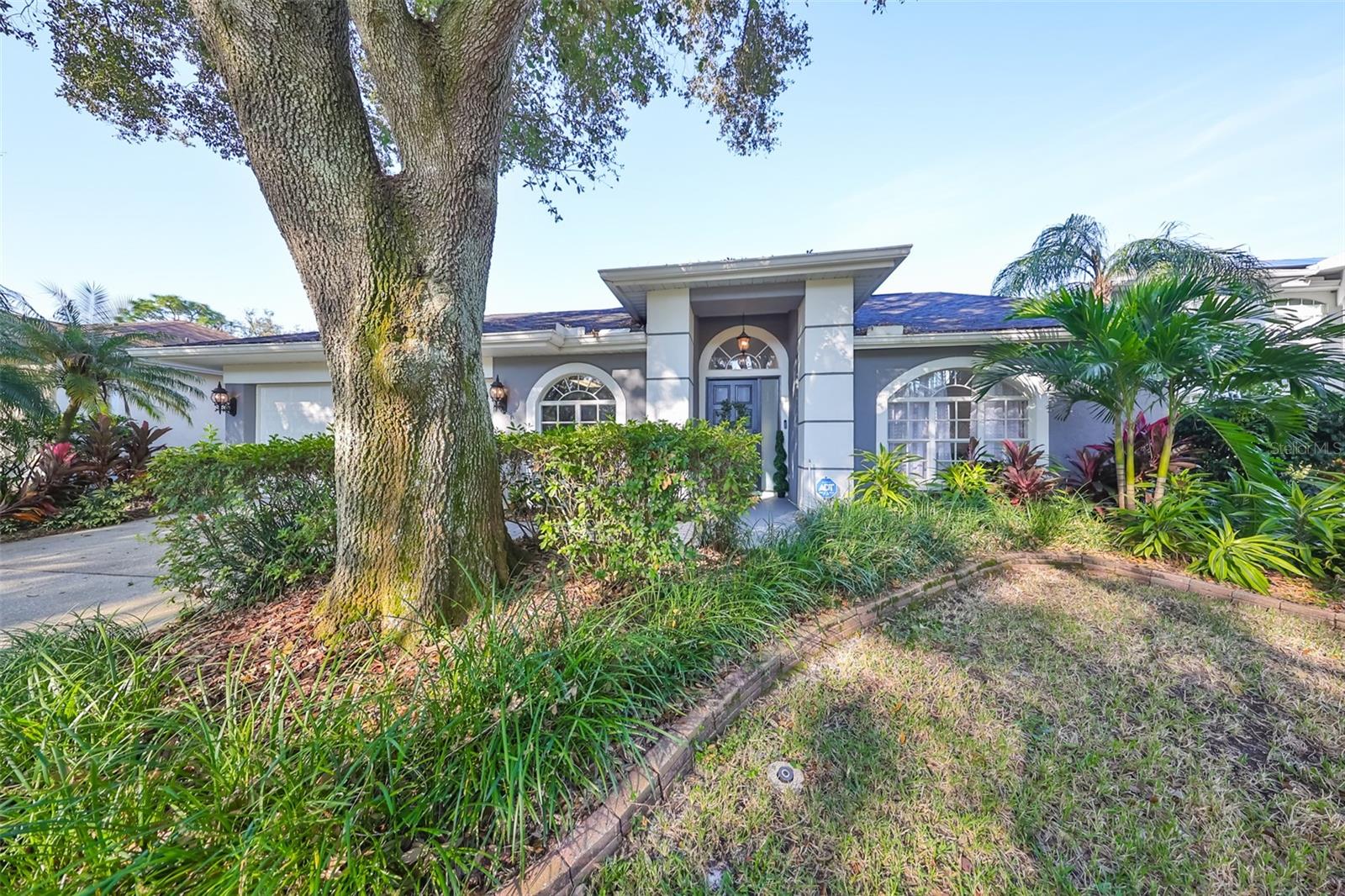 9309 Hampshire Park Dr photo 1