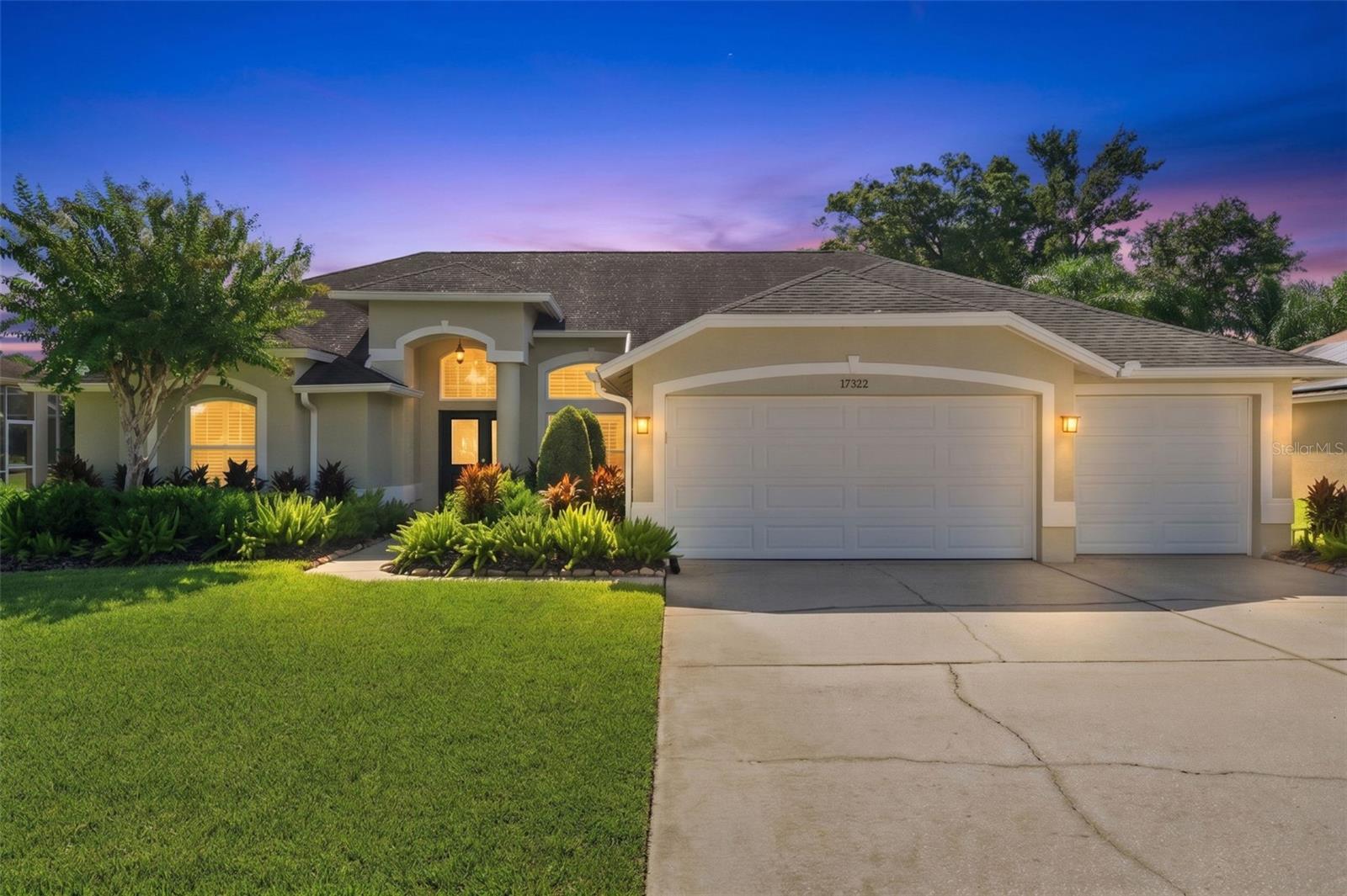 17322 Hubers CT photo 1