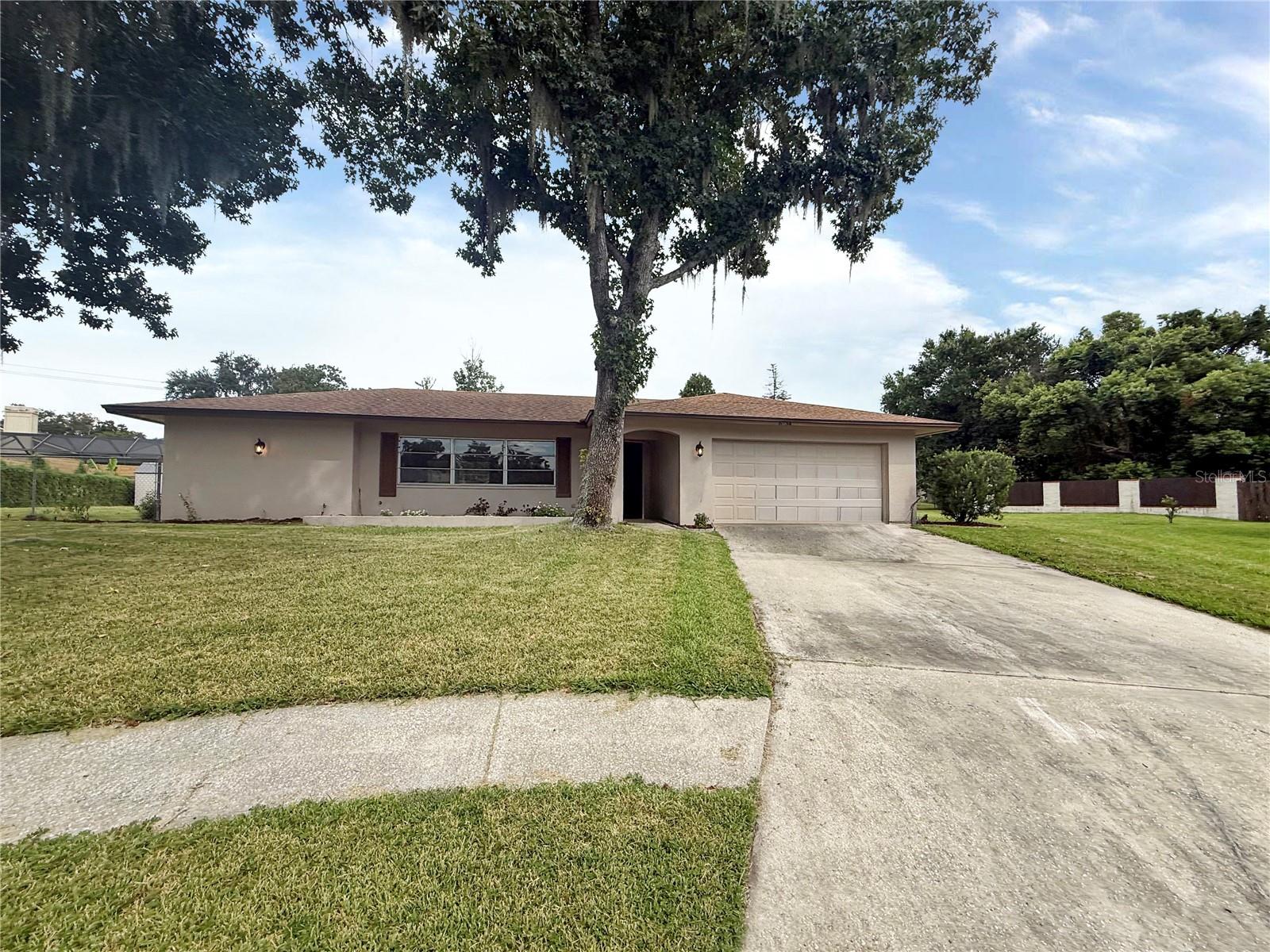 6234 Elm Sq E photo 1
