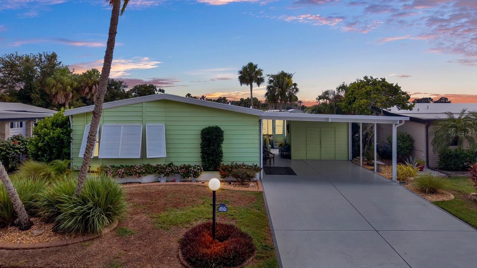 8479 Imperial Cir photo 1